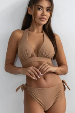 Linda Nude