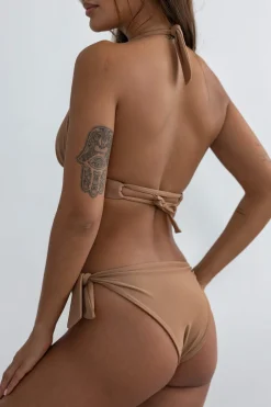 Linda Nude