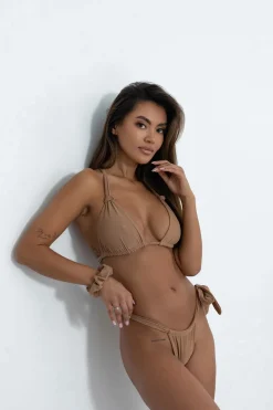 Tie Nude